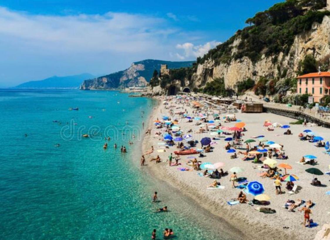Al 37 Vista Mare E Colline Lägenhet Finale Ligure Exteriör bild
